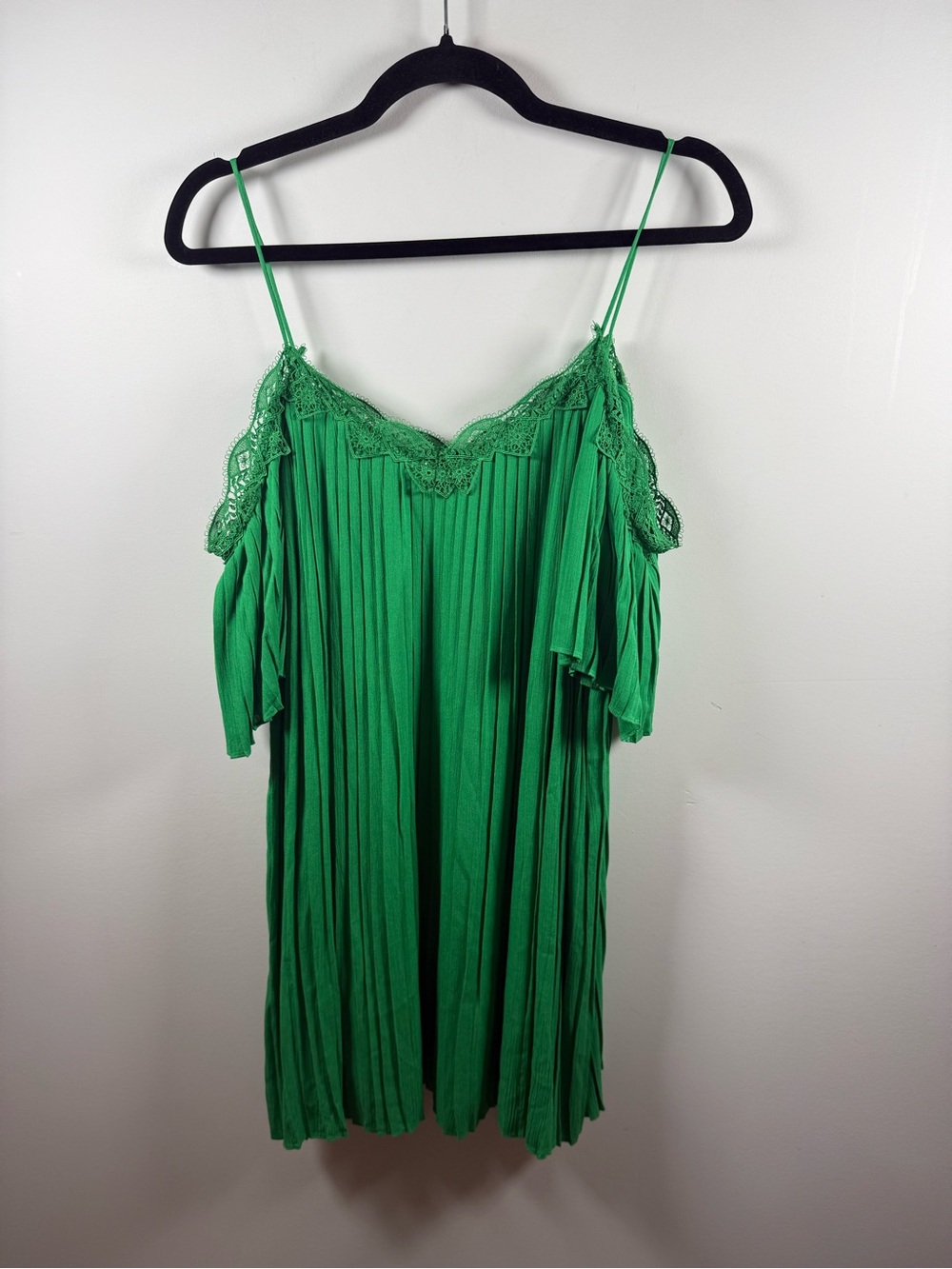 ALICE + OLIVIA | Pleated Green Mini Dress Size XS